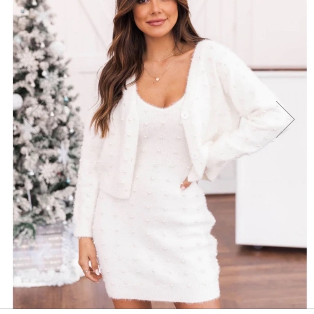 BRAND NEW Ivory Pearl Sweater Dress Set